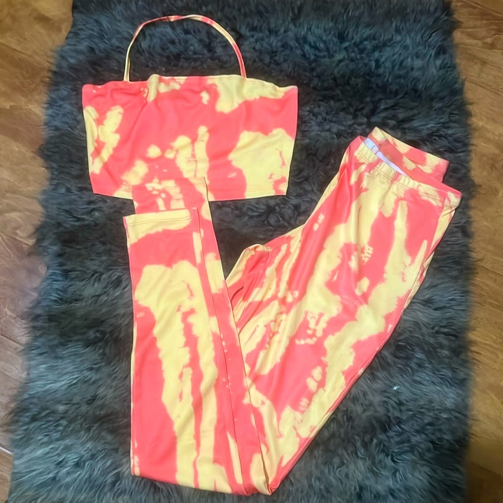 Tie dye crop top pants set